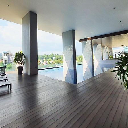 Kl Sentral, Est Bangsar By Skylimit Suites Kuala Lumpur Exterior foto